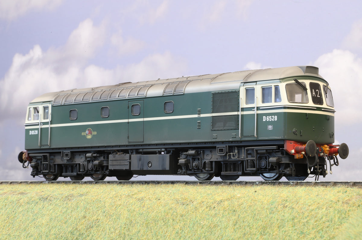 Heljan Finescale O Gauge Class 33 No. D6528, Green with white stripe, Weathered
