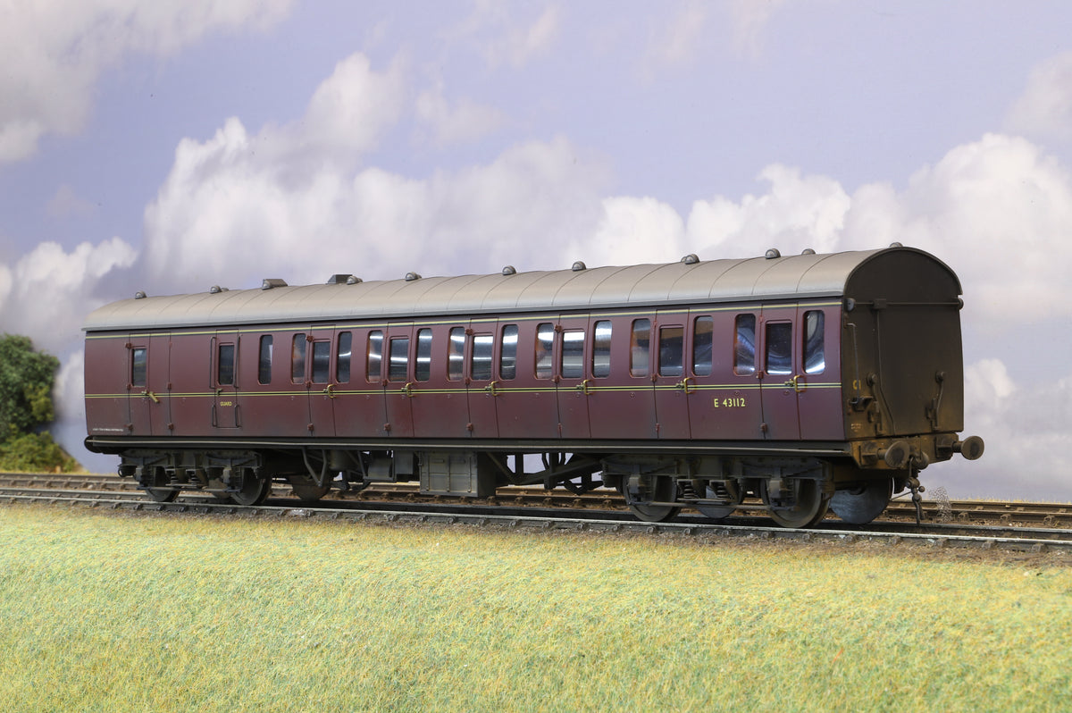 Darstaed Finescale O Gauge BR 57' Mk1 Suburban Brake Second, BR Lined Maroon, E43112, Weathered
