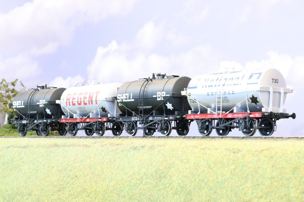 Dapol Finescale O Gauge Rake of 4 Private Owner 14T Tank Wagons