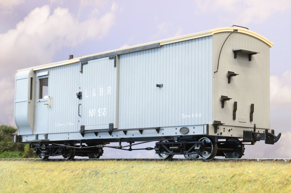 Accucraft 1:20.3 45mm Gauge L&amp;B Bogie Brake Van, Grey
