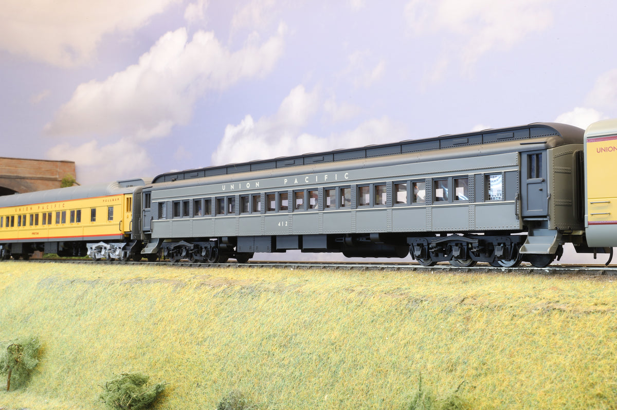 Golden Gate Depot Mixed Rake of 4 Union Pacific Pullman / Standard Passenger Cars