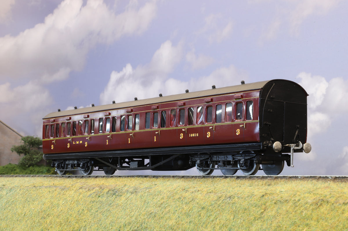 Kit-built Finescale O Gauge LMS Third/First Suburban No.16615