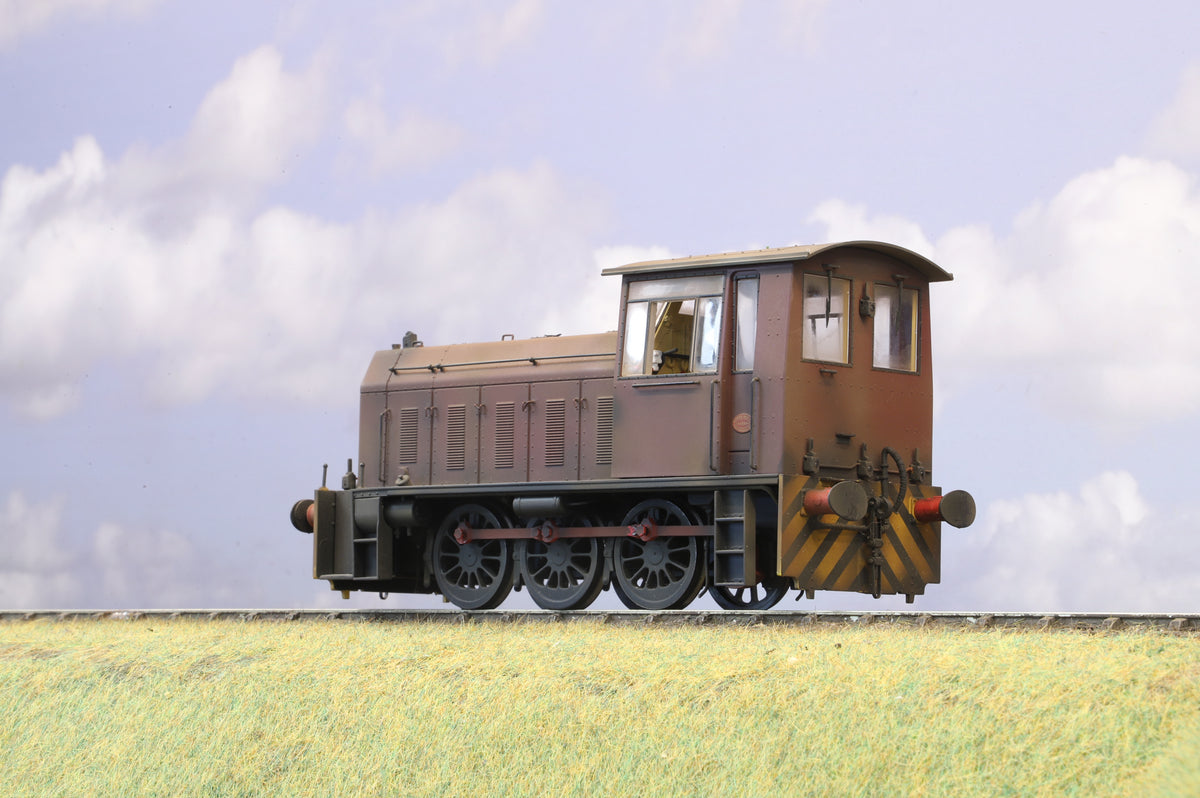 Heljan Finescale O Gauge Class 05, Maroon (Pro Weathered)