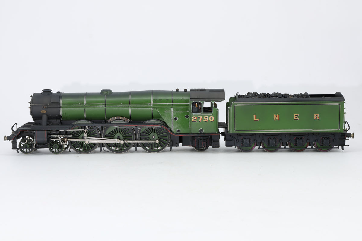 Sancheng/Bachmann Brassworks Finescale O Gauge Class A3 No. 2750 'Papyrus' LNER Green Pro-Weathered