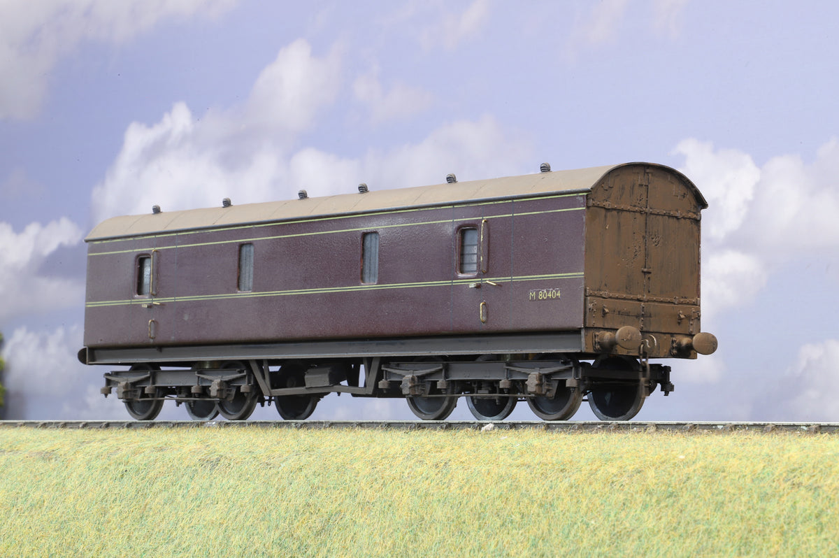 Finescale O Gauge (Kit-Built) BR GUV Lined Maroon No. M80404, Weathered