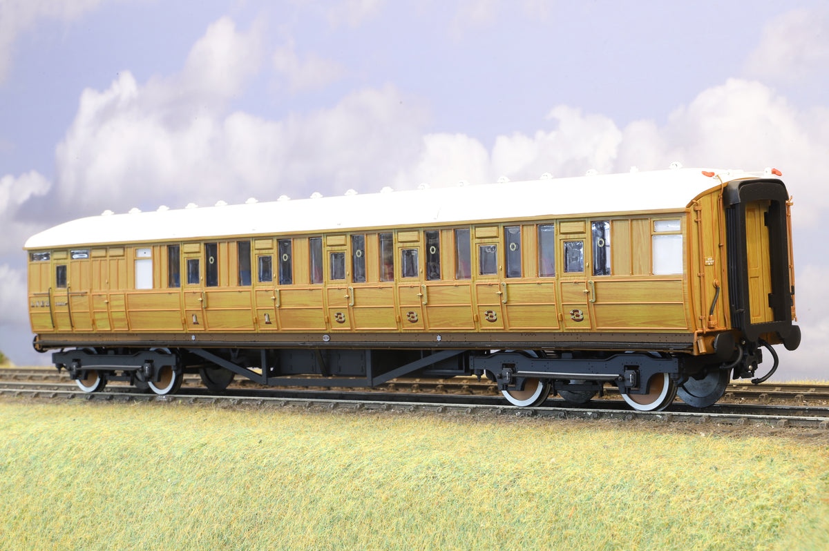 Hattons Finescale O Gauge Gresley Teak Brake Corridor Composite H7-TC175-001