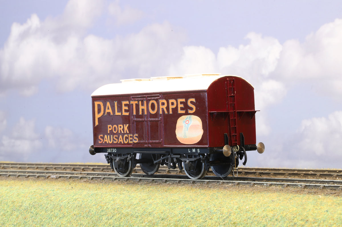CRT Kit-built  Finescale O Gauge Four wheel Sausage Van 'Palethorpes'