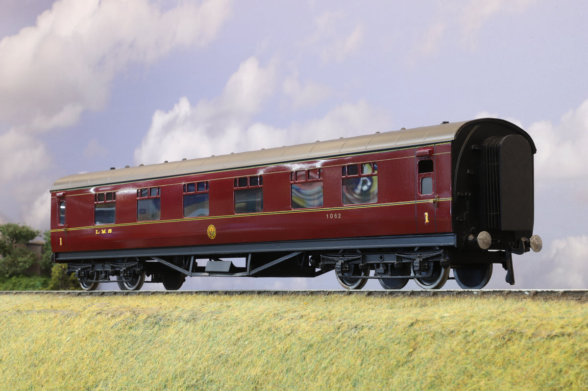 Kit-built Finescale O Gauge LMS First Corridor No. 1062