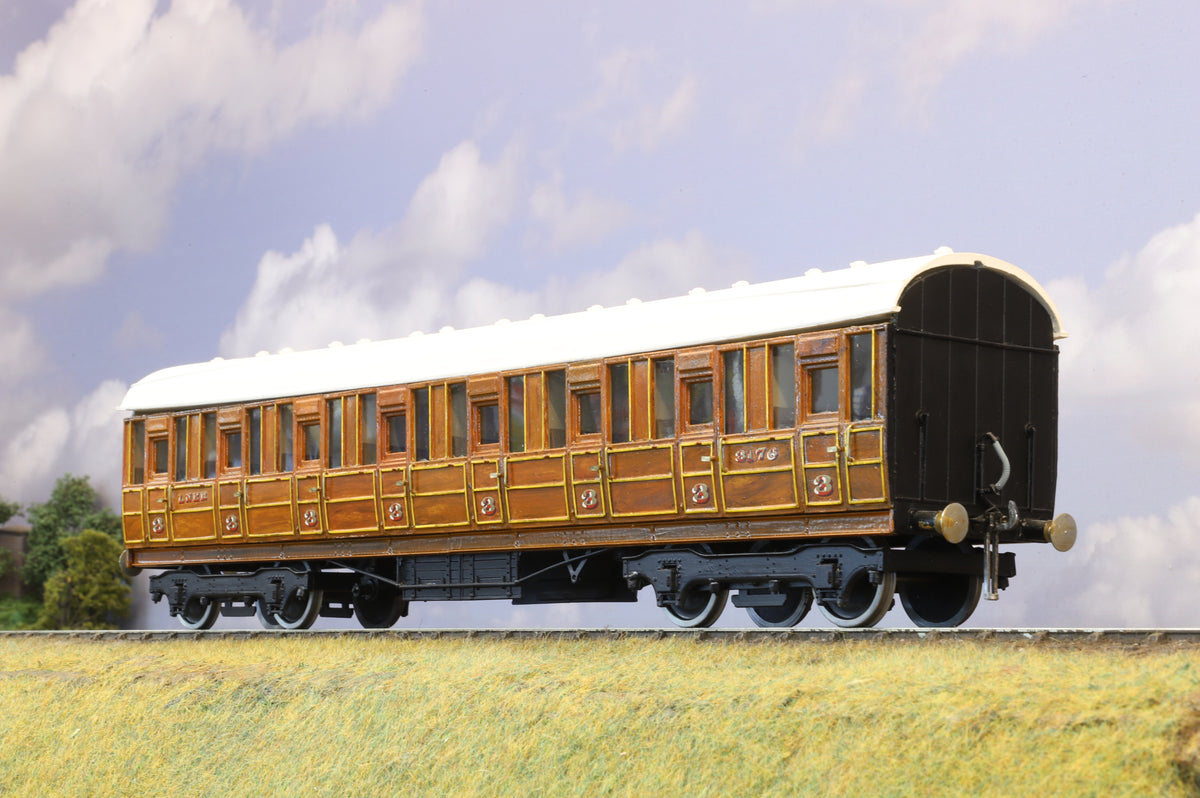 WORKSHOP Kit-built Finescale O Gauge LNER 51ft Suburban Full 3rd No. 3176