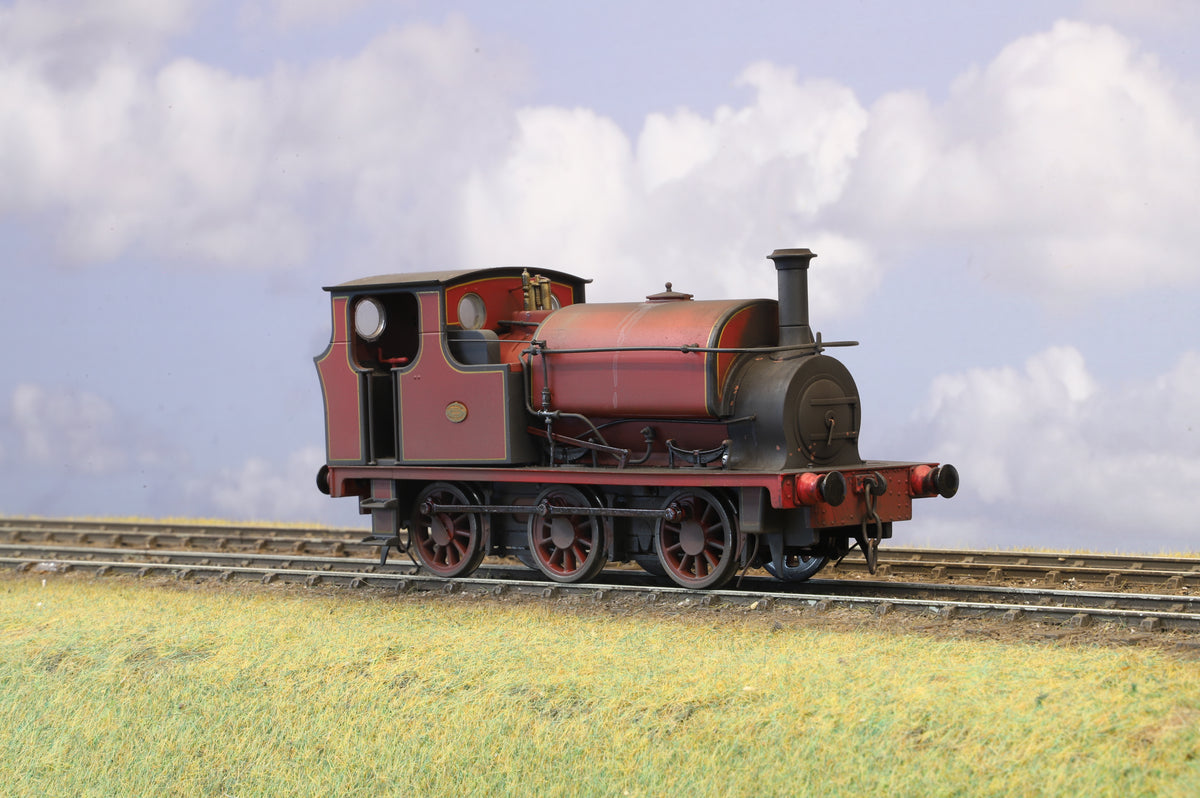 Ixion Finescale O Gauge Hudswell Clarke Standard Contractor's Tank Lined Red, Pro-Weathered