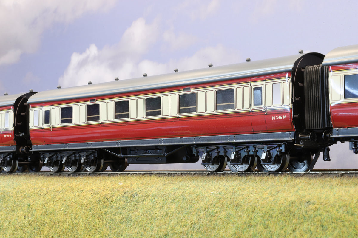 Darstaed Coarse Scale O Set of 3 LMS Period I Coaches BR livery &#39;Set C&#39;