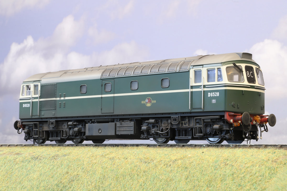 Heljan Finescale O Gauge Class 33 No. D6528, Green with white stripe, Weathered