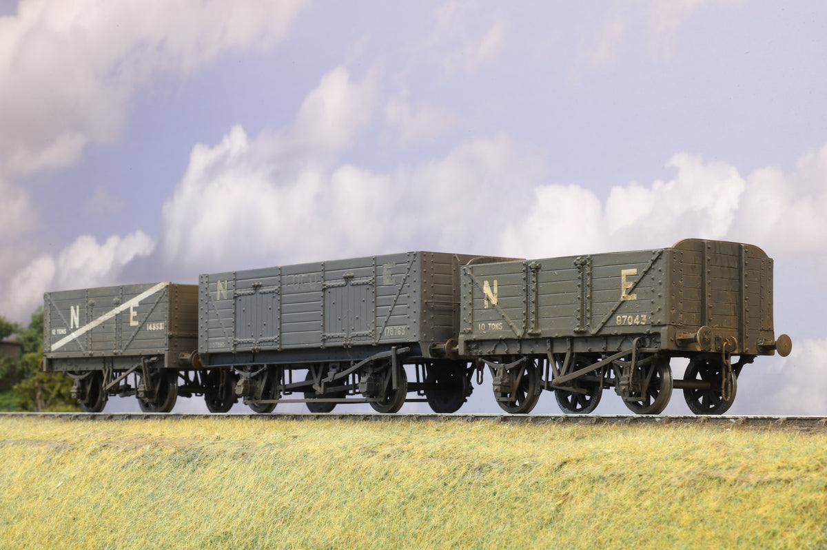 Kit Built Finescale O Gauge Rake of LNER Coal Wagons, Weathered