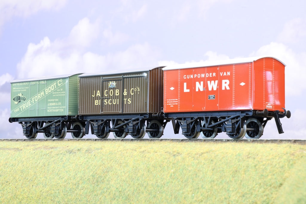Ace Trains Coarse Scale O Gauge Private Owner Van Set