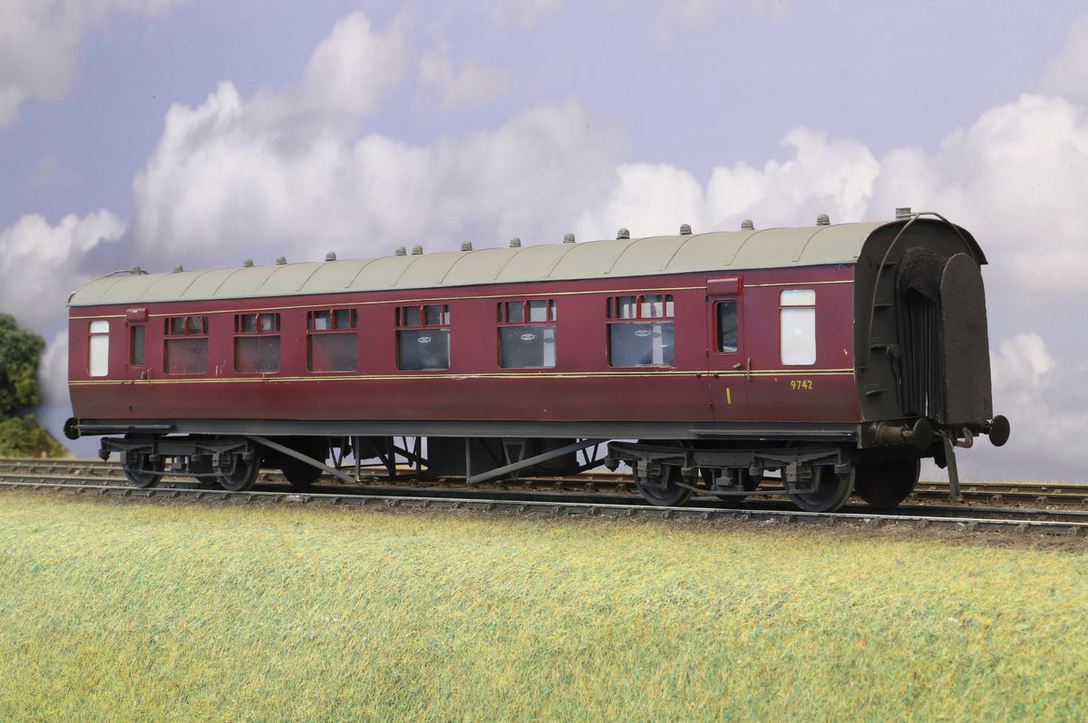 WORKSHOP Finescale O Gauge (Kit-Built) Pair of ex-LMS Period III Coaches BR Maroon
