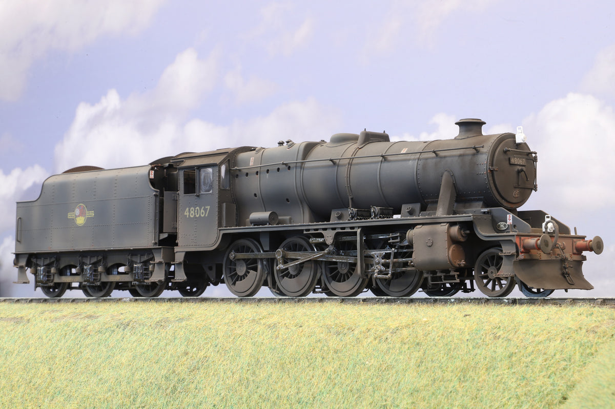 Sancheng Finescale O Gauge ex-LMS Stanier 8F No. 48067, BR Black Late Crest, Pro-Weathered