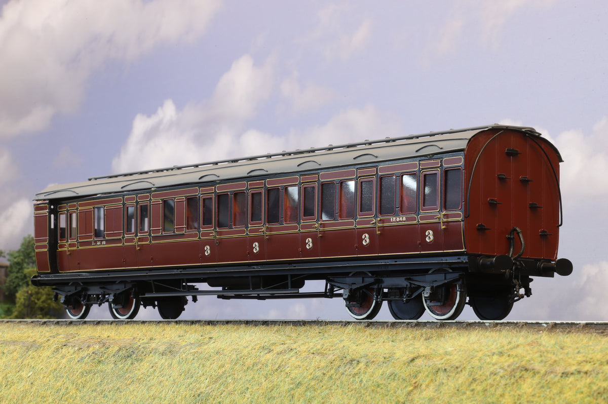 Kit-built Finescale O Gauge (ex L&amp;YR) Dia. 94 5 Compartment Brake 3rd LMS Maroon