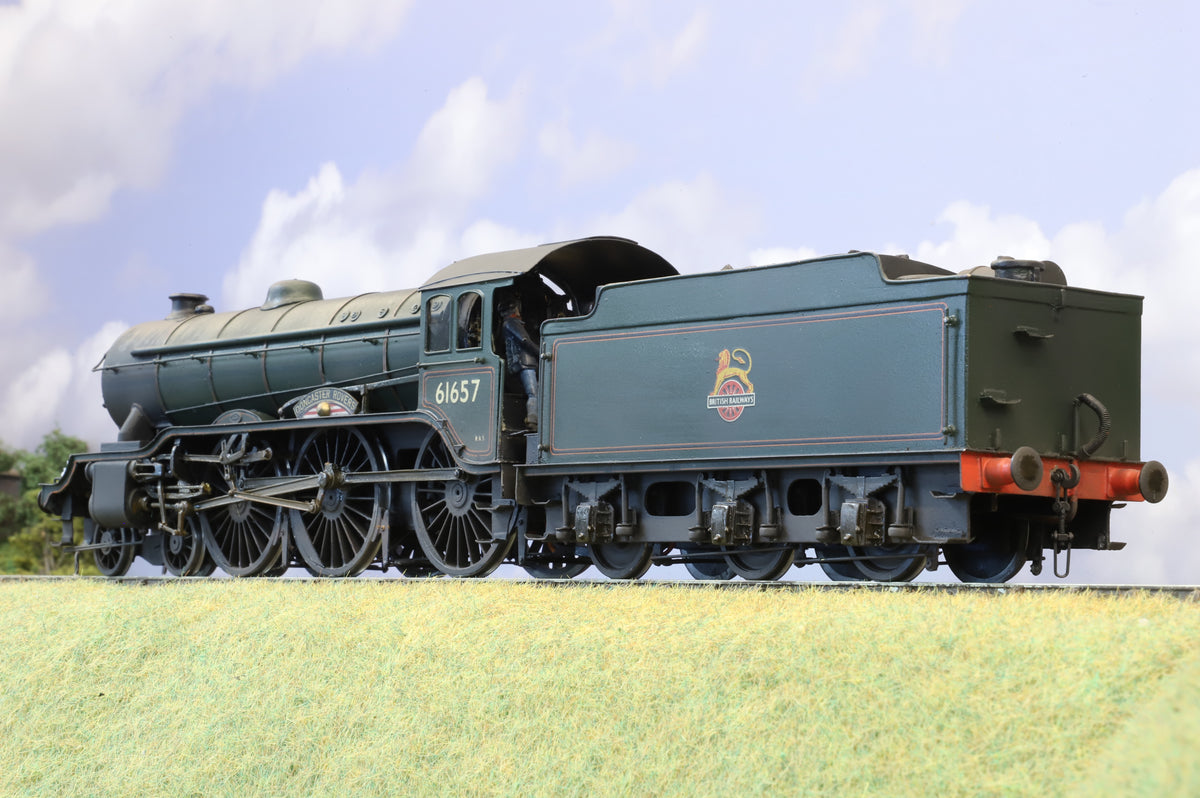 Kit-Built Finescale O Gauge Gresley B17/6 No. 61657 'Doncaster Rovers' BR Green (Early Crest) Pro-Weathered, DCC Sound, Smoke