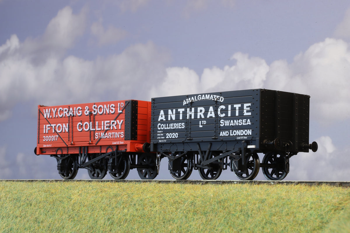 Dapol Finescale O Gauge Pair of 2 Open Wagons (Limited Editions)