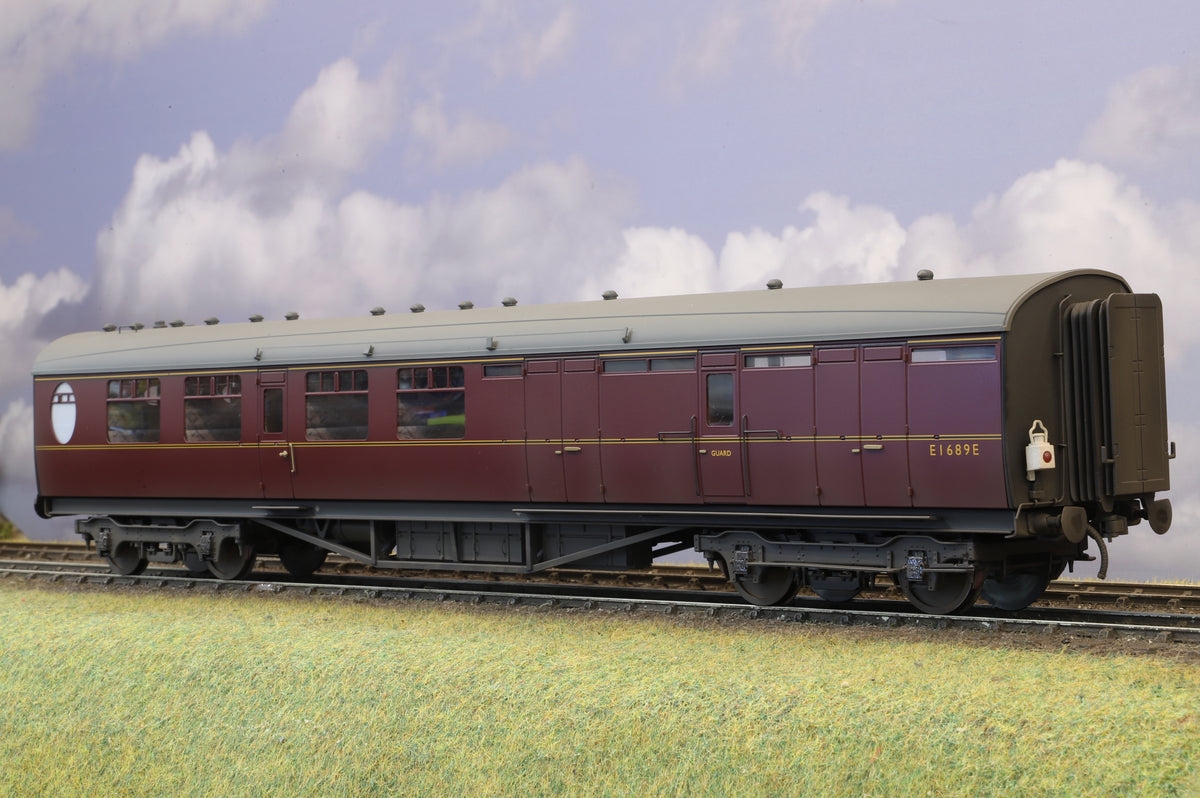 Golden Age Models Finescale O Gauge Peppercorn Class A2 No. 60528 'Tudor Minstrel' BR Green Late Crest DCC Sound & Smoke + Darstaed Rake of 5 Thompsons Pro-Weathered
