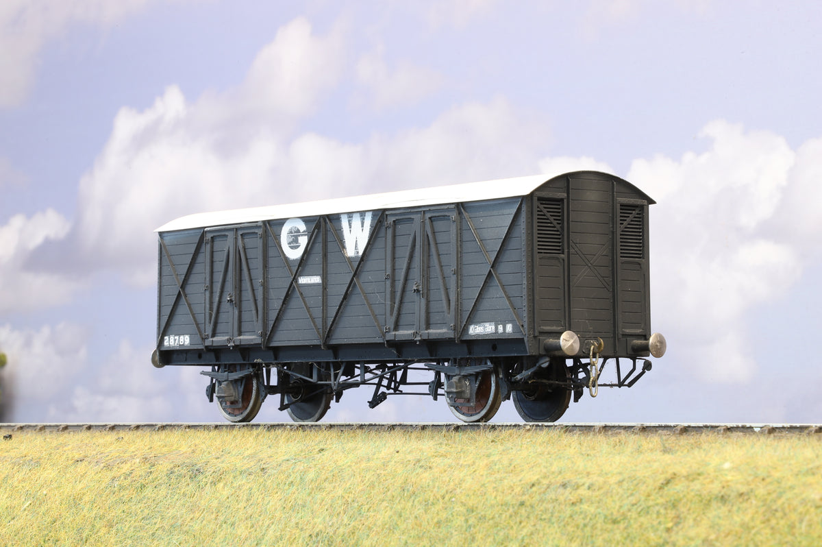 Kit-built Finescale O Gauge GWR Ventilated &#39;Mink D&#39; Van, No.28769