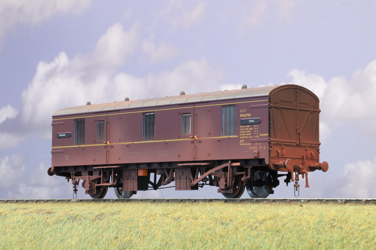 Heljan Finescale O Gauge MK1 CCT BR Lined Maroon (Weathered)
