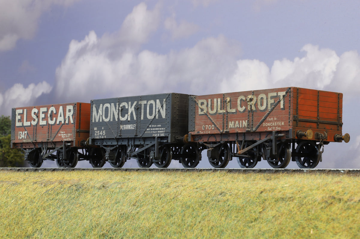 Slater&#39;s Finescale O Gauge (Kit-Built) Rake Of 3 Private Owners Wagons, Weathered