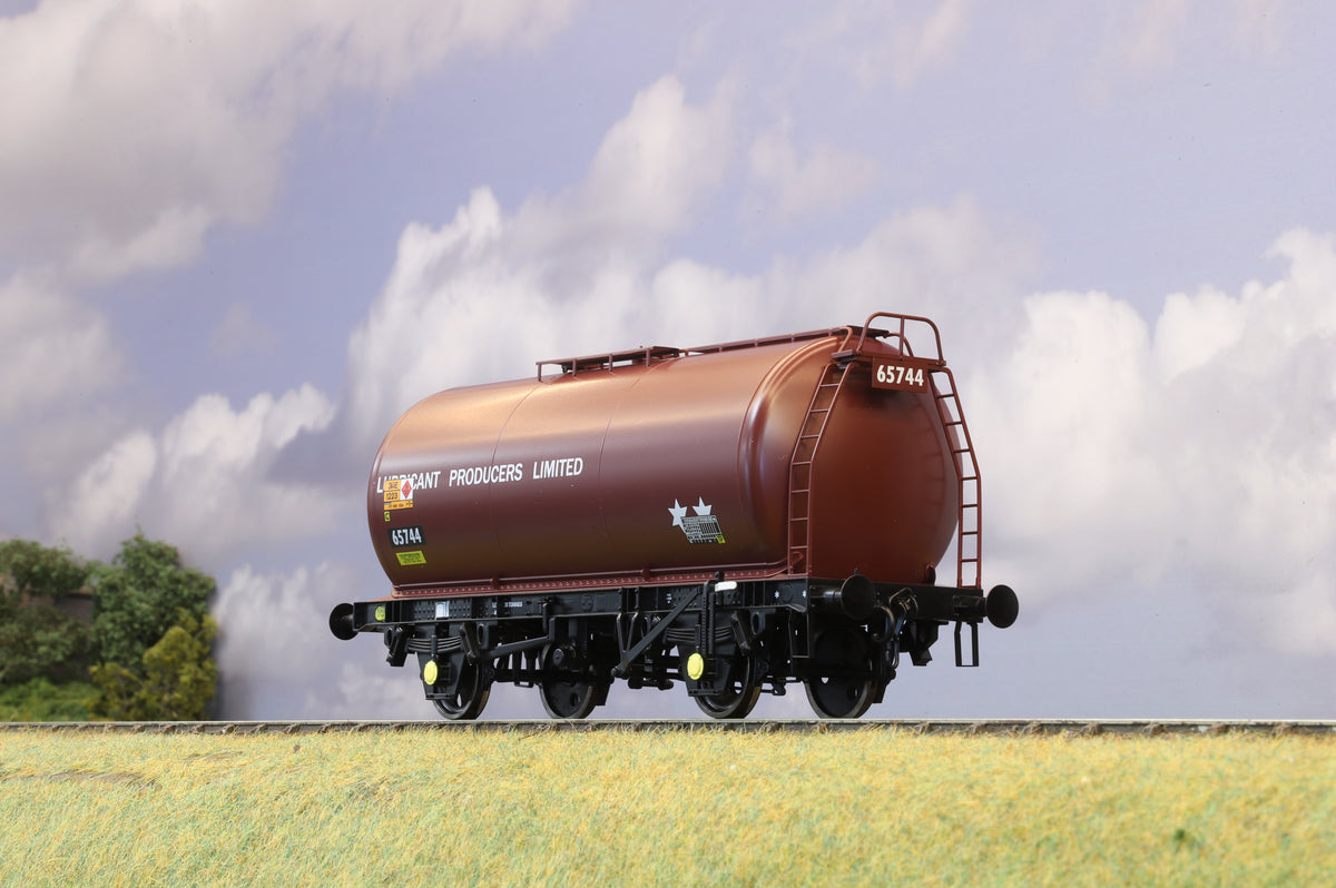 Dapol Finescale O Gauge TTA Tanker LPL Maroon, No.65744