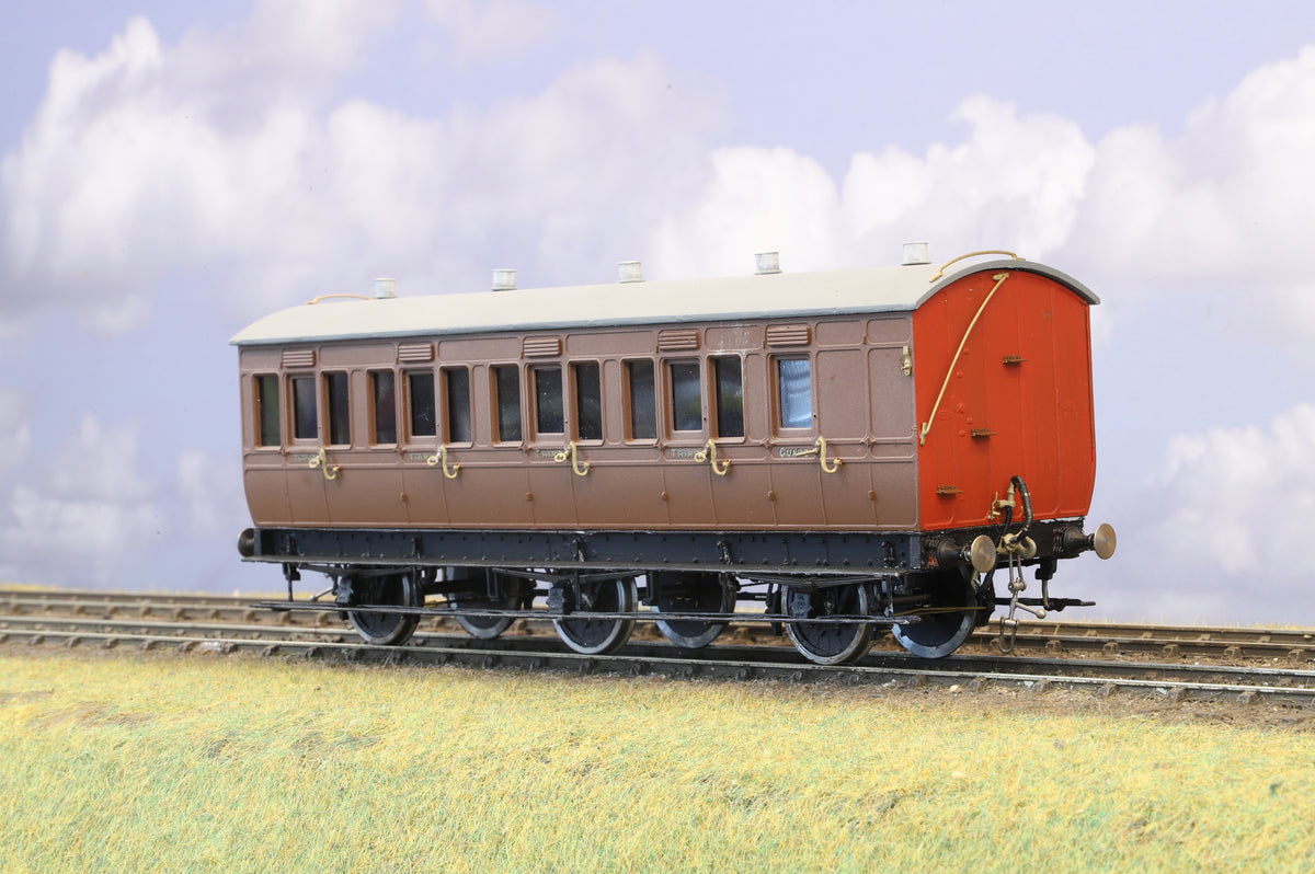 WORKSHOP Finescale O Gauge (Kit-Built) Slaters 6 Wheel Brake Coach LBSCR Brown