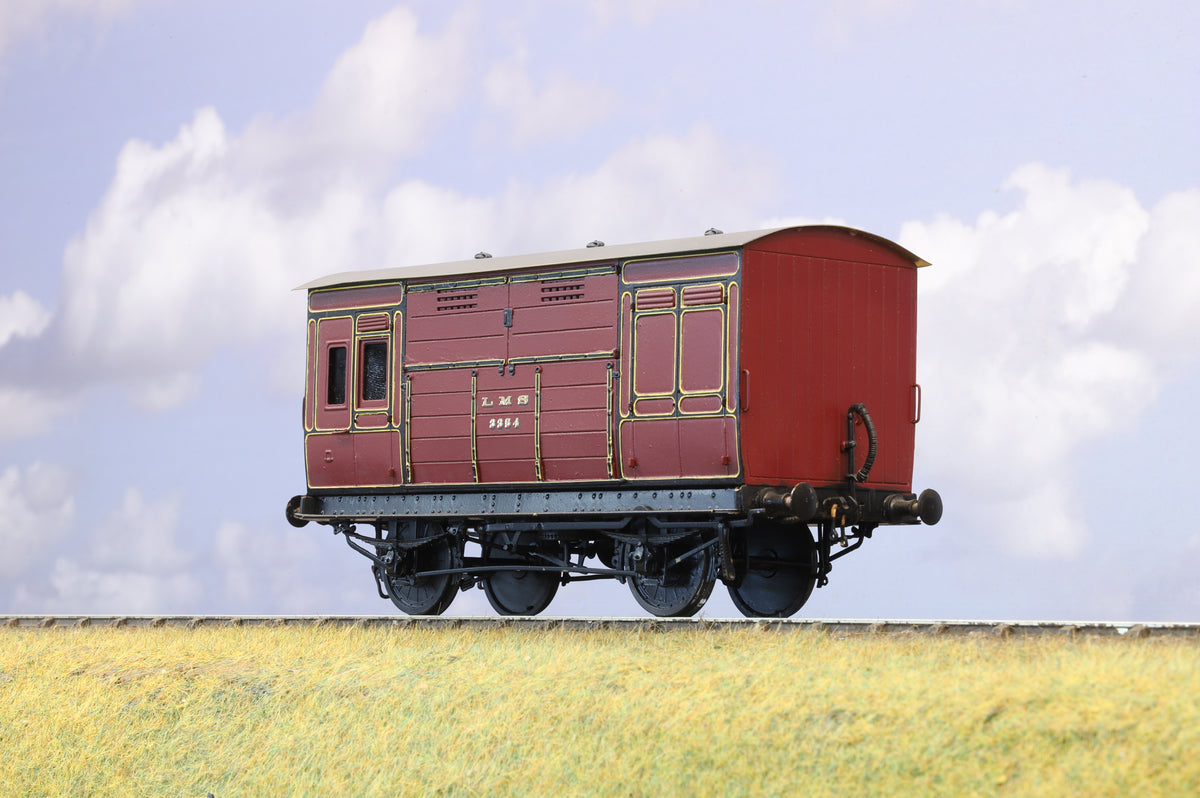 Kit-built Finescale O Gauge  LMS Horse Box No.3354