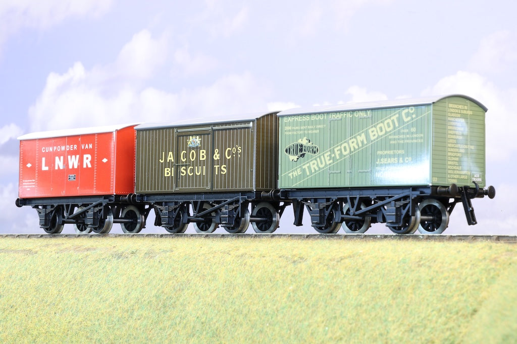 Ace Trains Coarse Scale O Gauge Private Owner Van Set