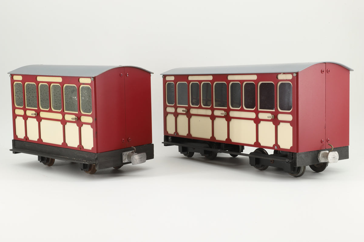 Kit-Built 16mm (45mm Gauge) Pair of Narrow Gauge Coaches