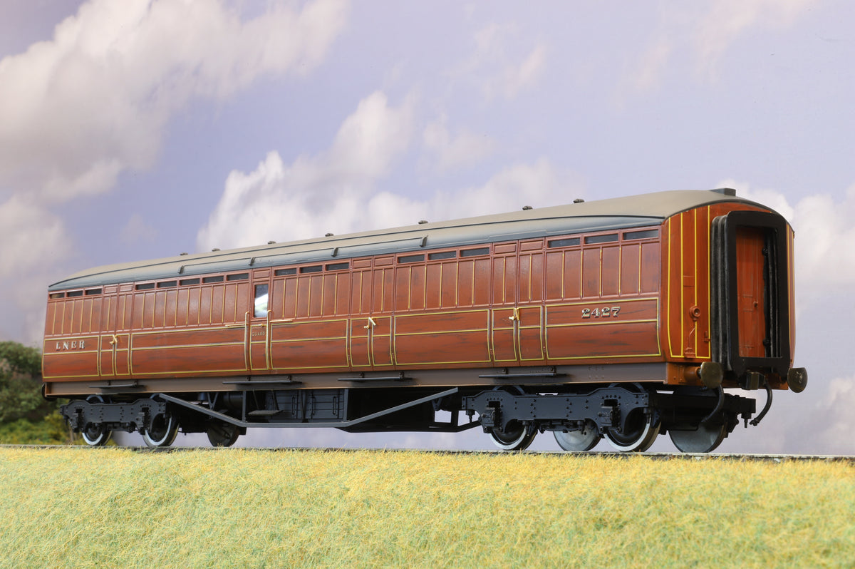 Golden Age Models Finescale O Gauge Gresley Full Brake LNER Teak No. 2427 (Grey Roof)