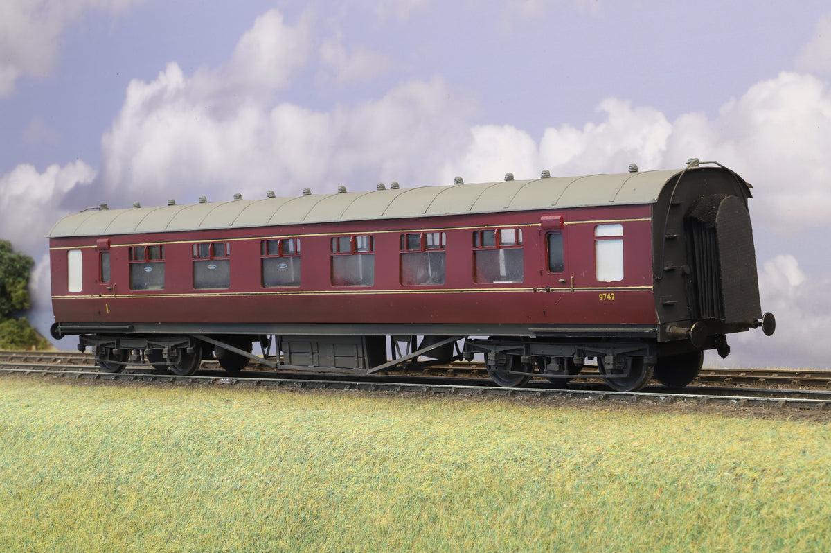 WORKSHOP Finescale O Gauge (Kit-Built) Pair of ex-LMS Period III Coaches BR Maroon
