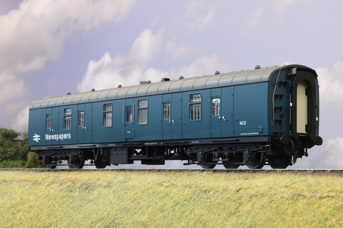 Heljan Finescale O Gauge 57&#39; MK1 BG BR Blue &#39;Newspapers&#39; Unnumbered