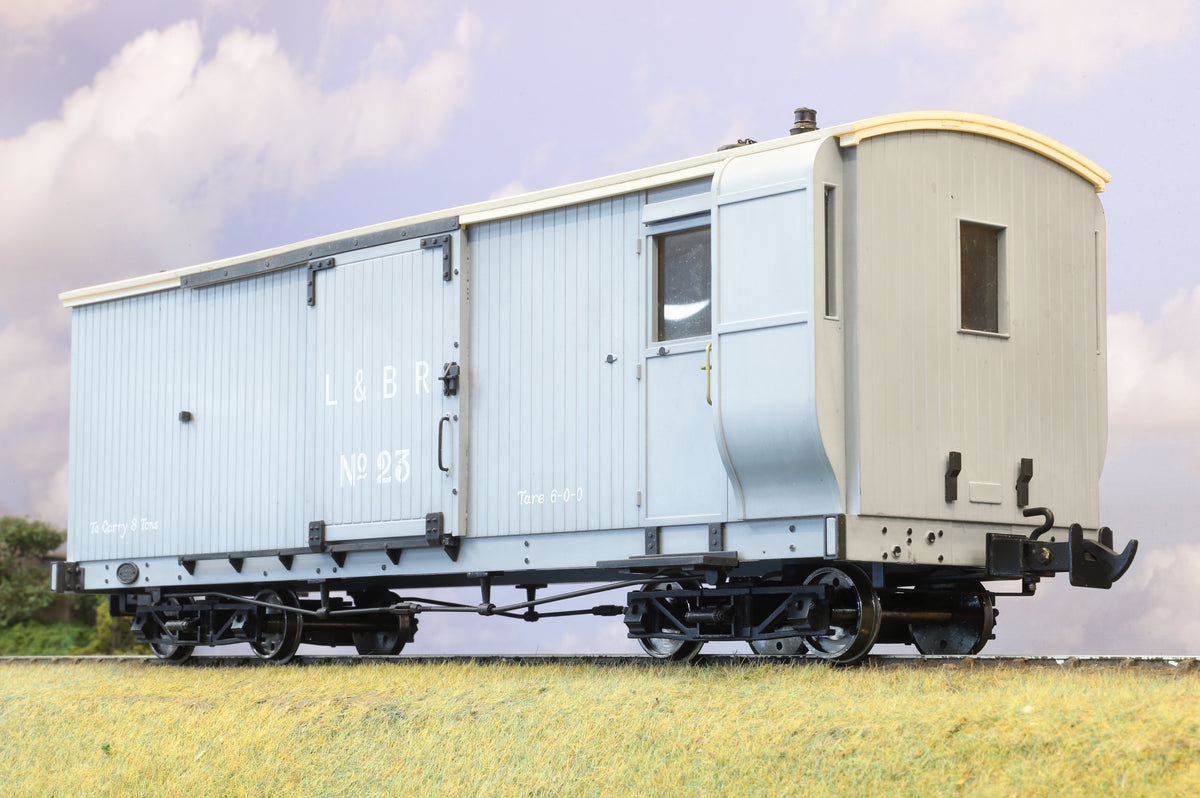 Accucraft 1:20.3 45mm Gauge L&amp;B Bogie Brake Van, Grey