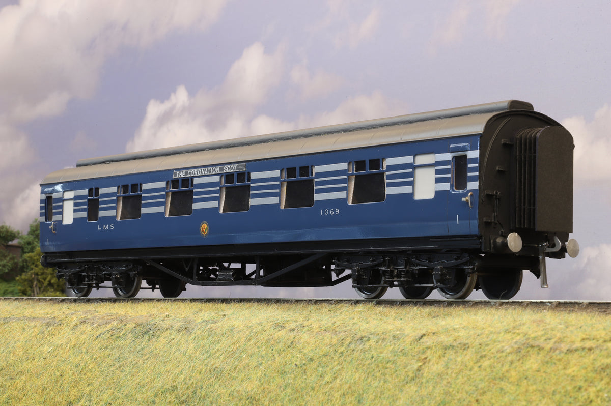 Kit-built Finescale O Gauge LMS Coronation Scot 57&#39; FK No. 1069