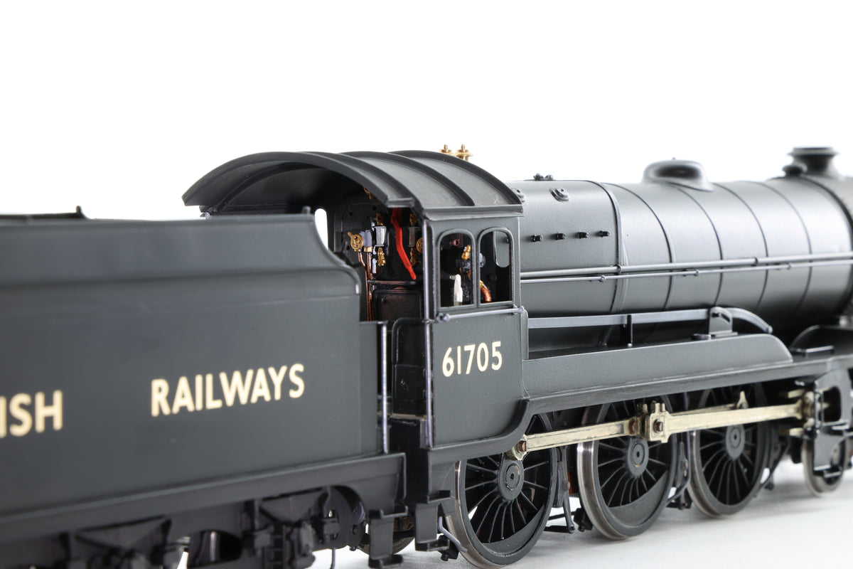 Finescale O Gauge (Kit-Built) ex-LNER B7 No.61705, BR Black 'British Railways'
