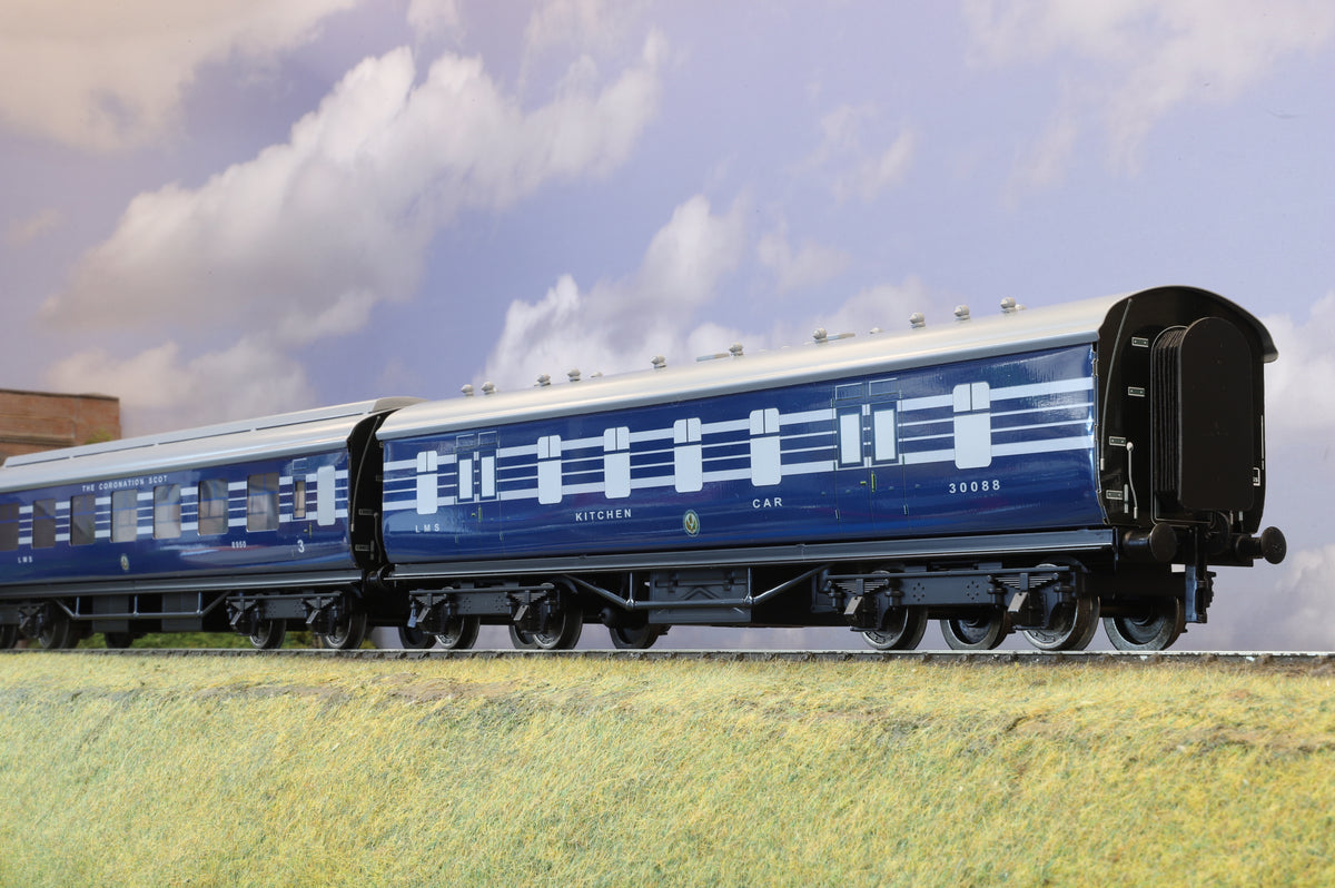 Ace Trains Coarse Scale O Gauge Rake of 9 x LMS 'Coronation' Coaches