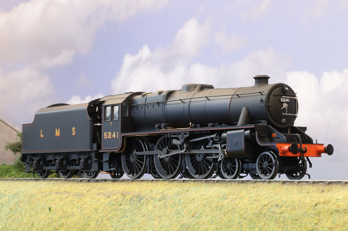 Finescale O Gauge Ellis Clark Trains Black 5 (E1001) No. 5241 LMS Lined (Welded Tender)