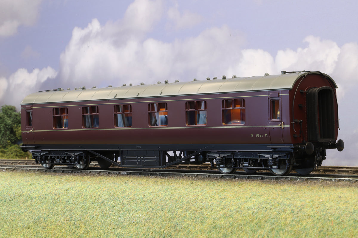 MTH Finescale O Gauge Rake of Four ex-LMS Coaches in BR Maroon, MTH22-60050