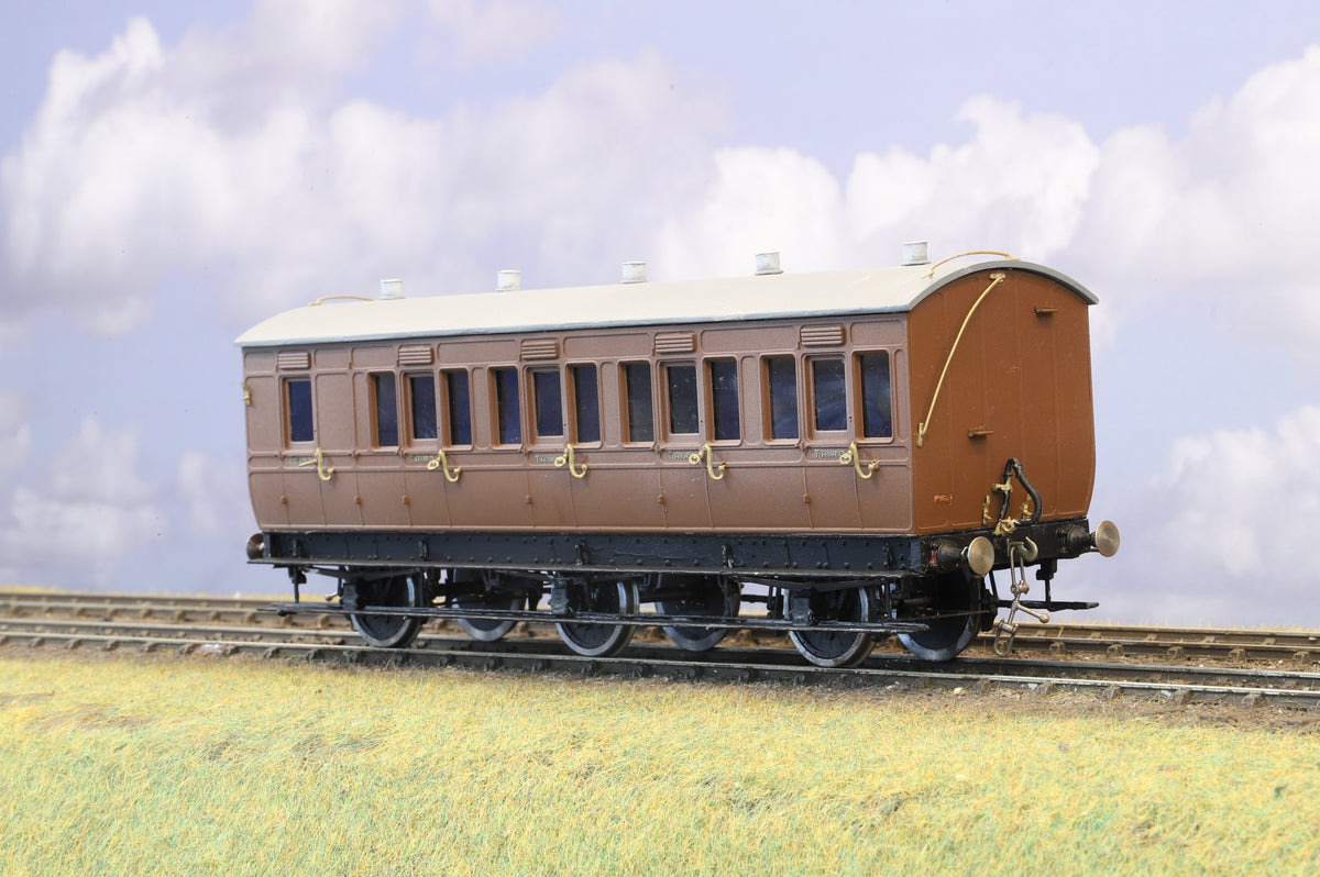 WORKSHOP Finescale O Gauge (Kit-Built) Slaters 6 Wheel Brake Coach LBSCR Brown