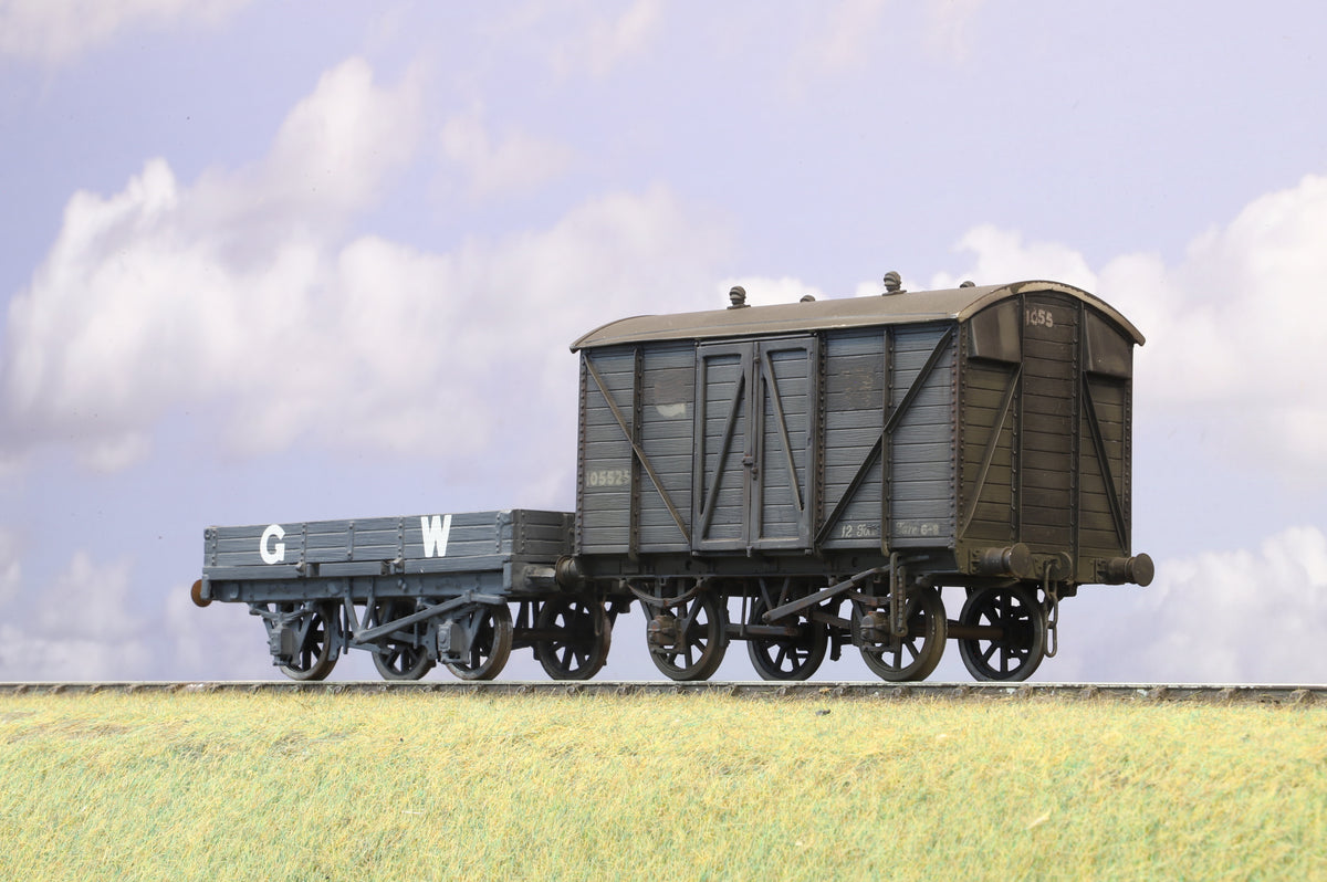 Finescale O Gauge (Kit-Built) Pair of GWR Wagons/Vans
