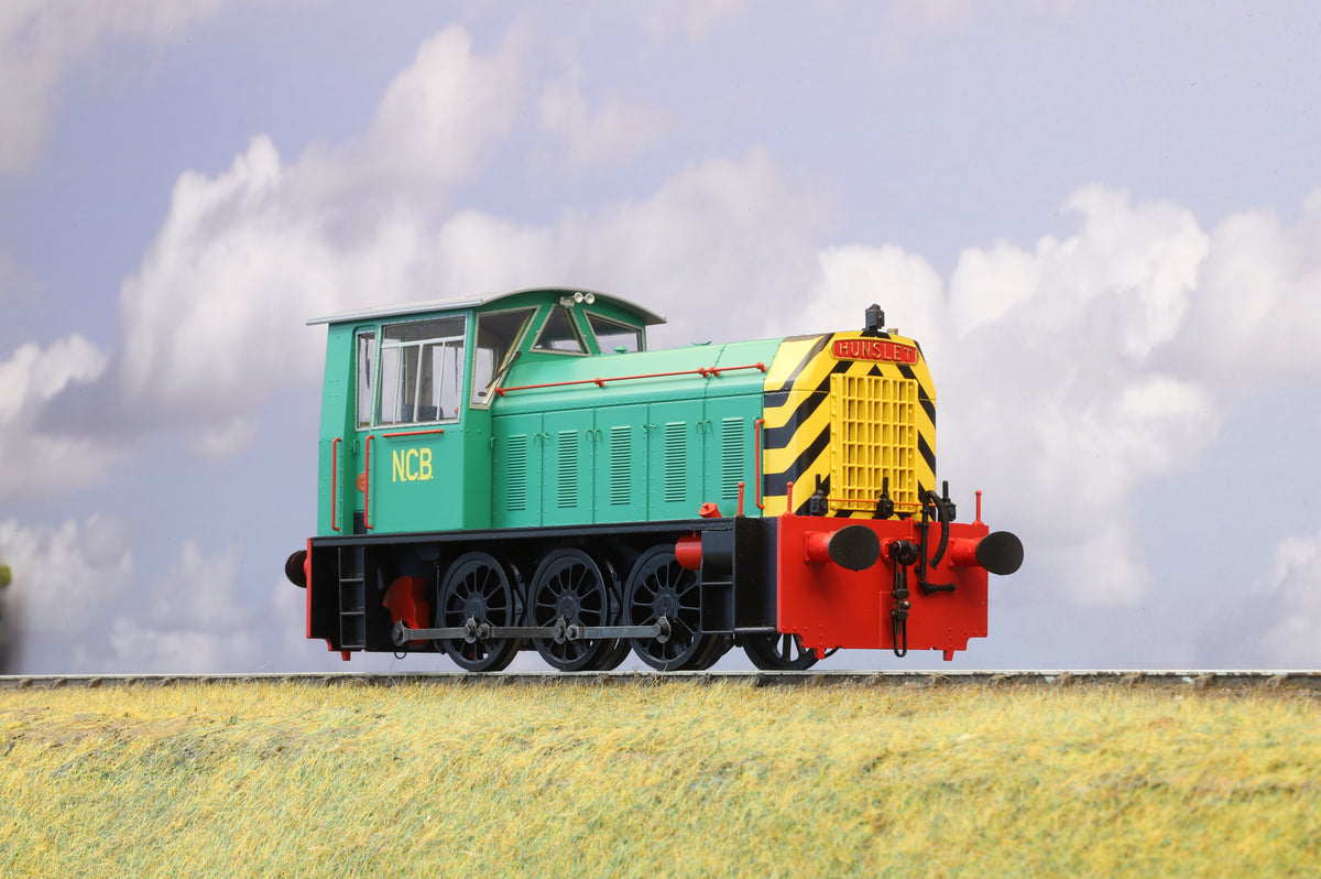 Heljan Finescale O Gauge Class 05 Diesel Shunter NCB Green