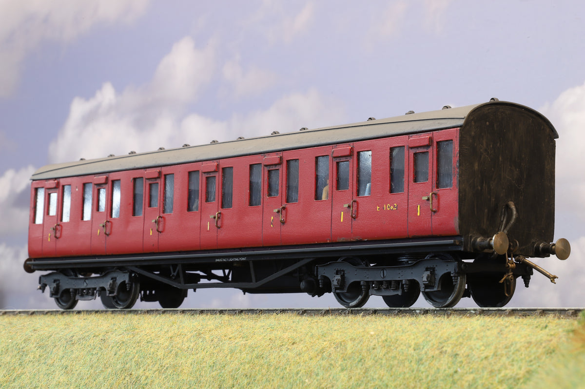 Finescale O Gauge (Kit-Built) Gresley 51ft Suburban Full First No. E81082E, BR Crimson