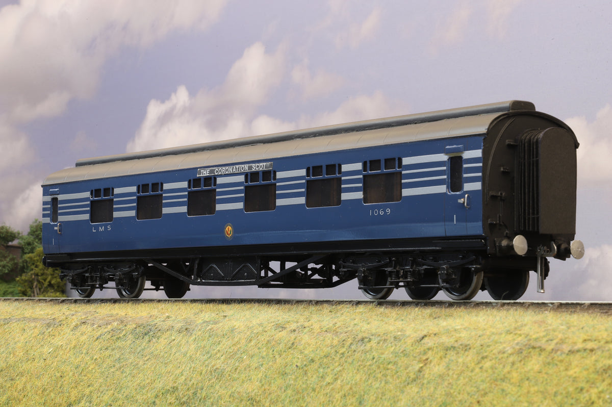 Kit-built Finescale O Gauge LMS Coronation Scot 57&#39; FK No. 1069