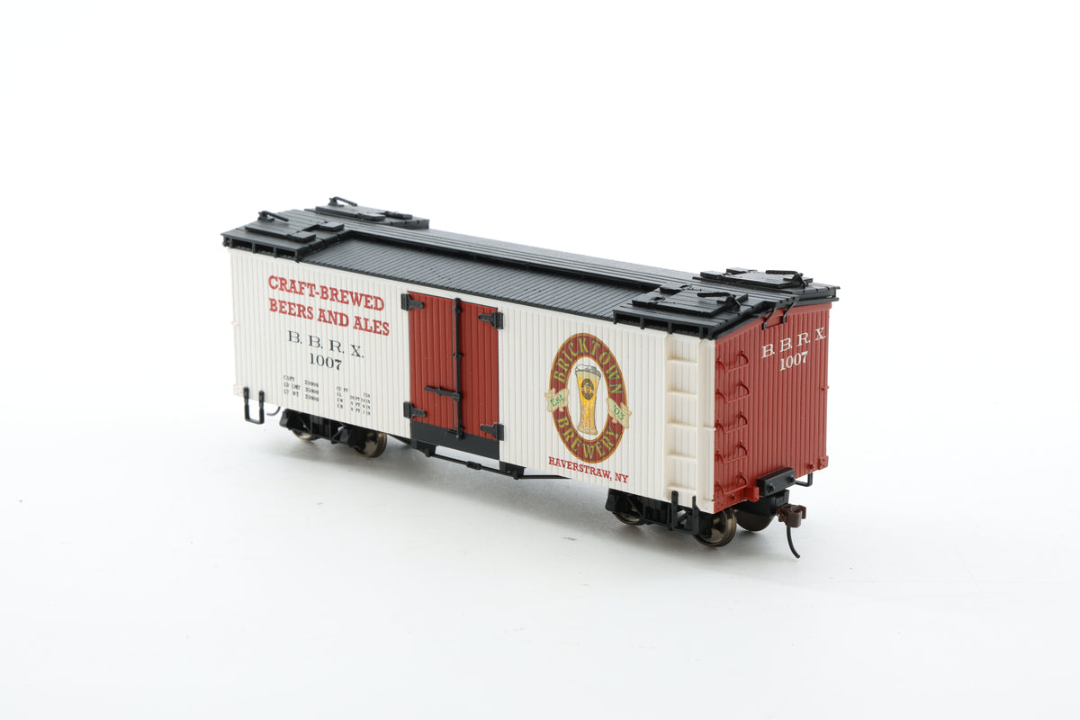Spectrum/Bachmann On30 Bricktown Brewery Box Car