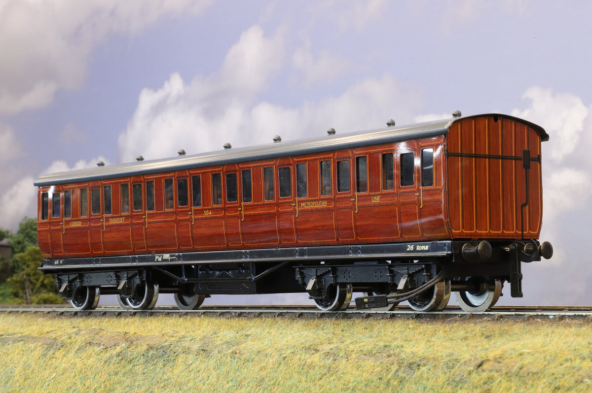 Darstaed Coarse Scale O Gauge London Transport 3rd Non-Corridor Coach (No Pick-Ups)