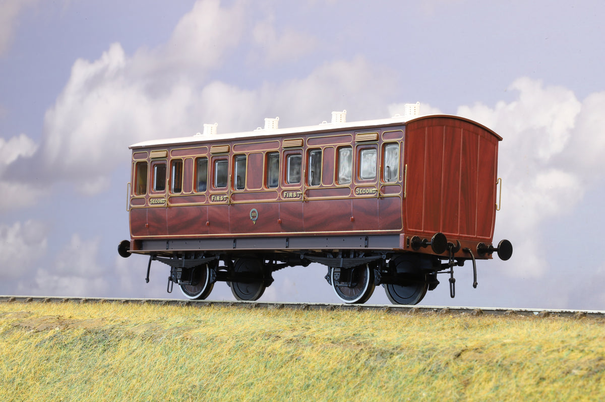 Dapol Finescale O Gauge Stroudley 4-Wheel Oil Lit Suburban Mahogany No. 301 (With Buffers)