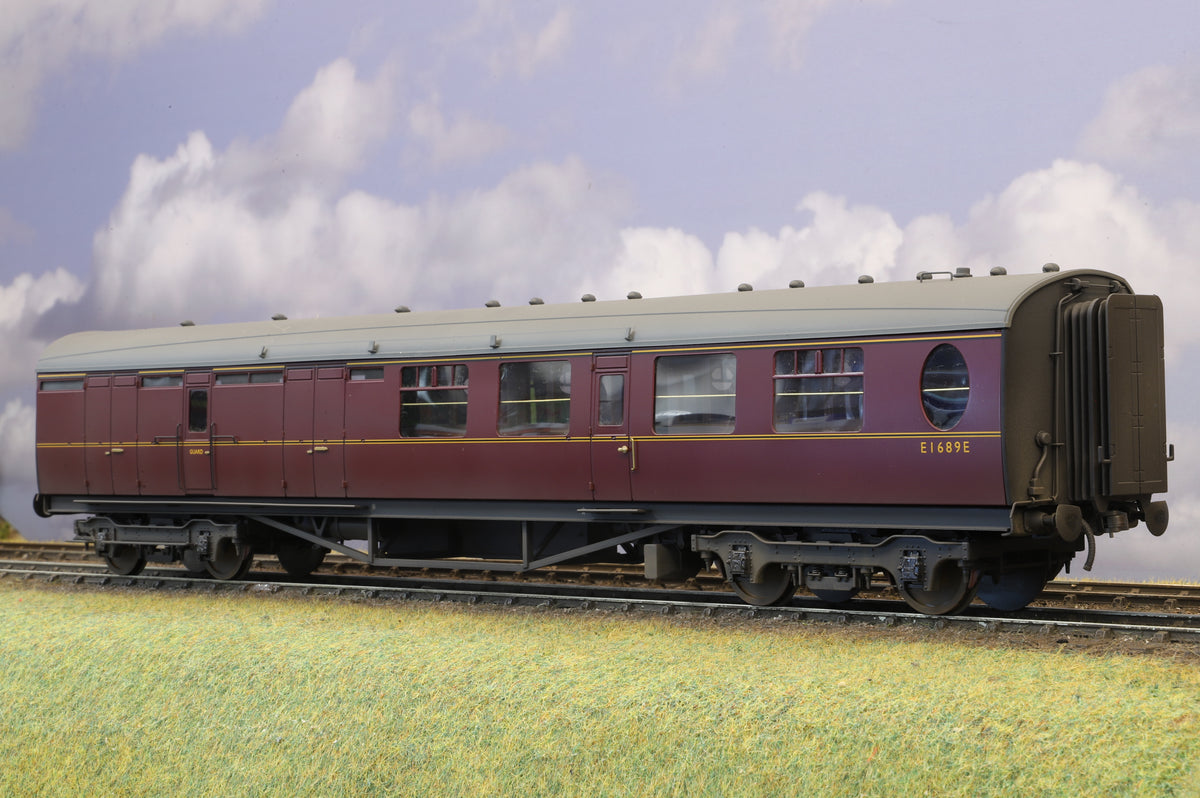Golden Age Models Finescale O Gauge Peppercorn Class A2 No. 60528 'Tudor Minstrel' BR Green Late Crest DCC Sound & Smoke + Darstaed Rake of 5 Thompsons Pro-Weathered